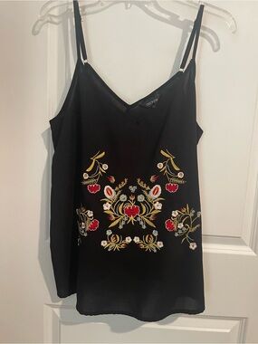 Black Embroidered Floral Cami Top by Tecrew Womens L